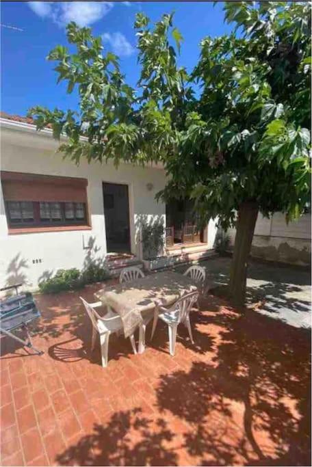 Maison Proche Plage Canet-en-Roussillon Εξωτερικό φωτογραφία